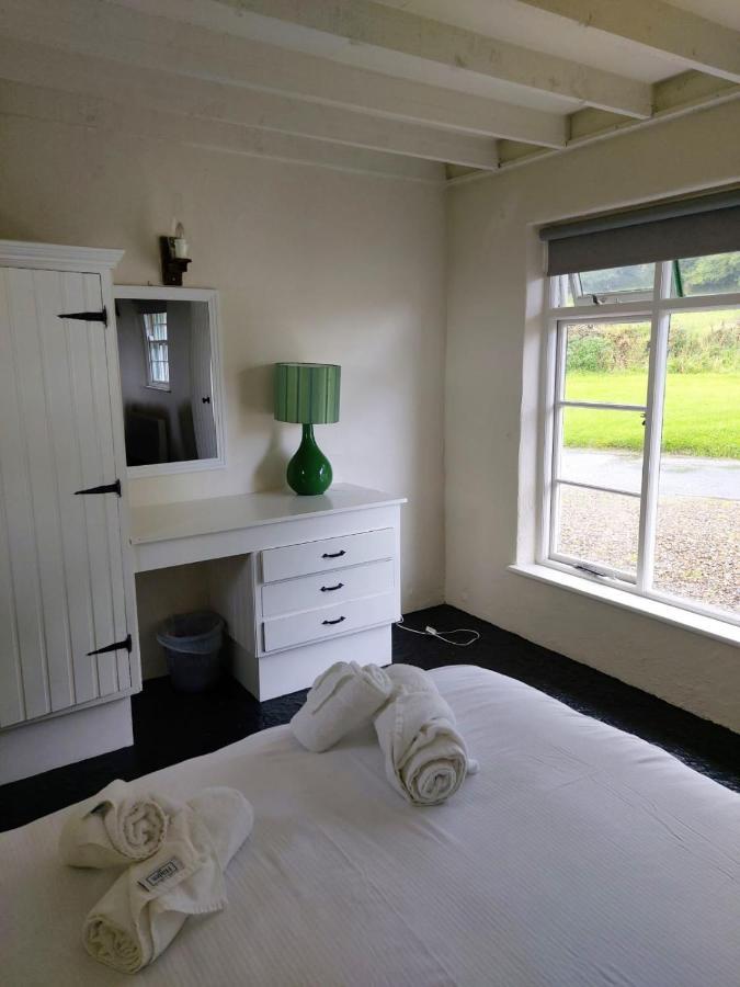 Corofin Lake Cottages Экстерьер фото