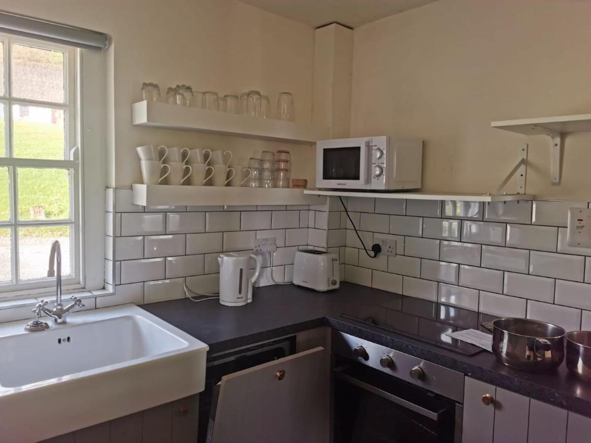 Corofin Lake Cottages Экстерьер фото